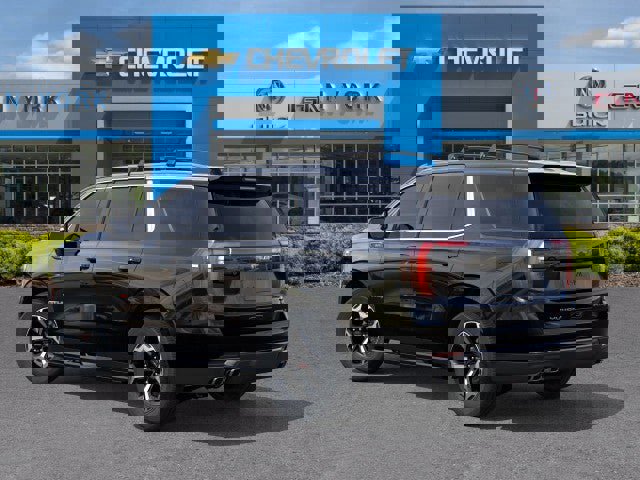 New 2026 GMC Yukon AT4 Ultimate w/ LPO, Floor Liner Package image 3