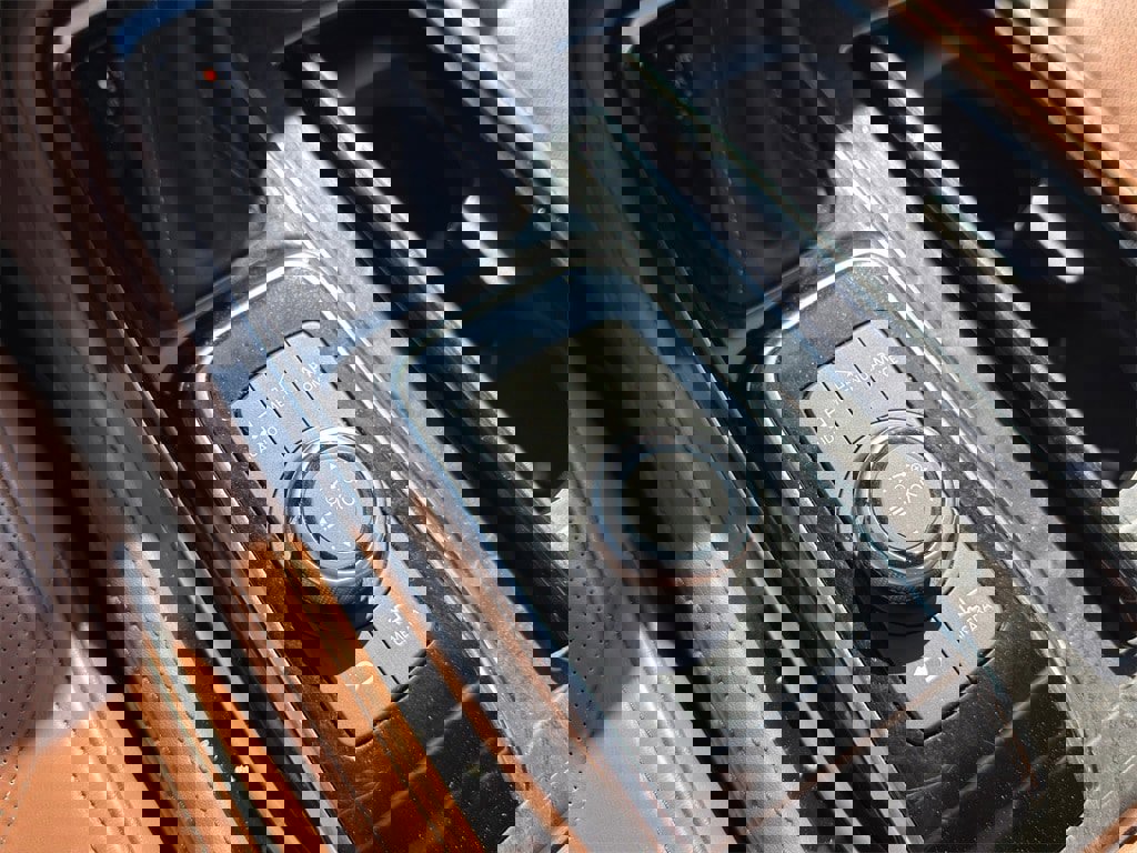 Used 2023 INFINITI QX80 Sensory w/ All-Season Package image 17