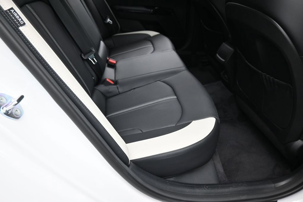 Used 2025 Kia K5 GT-Line w/ GT-Line Premium Package FWD image 43
