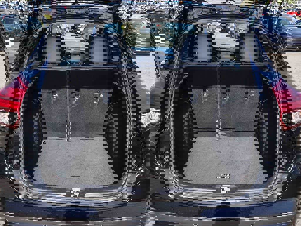 Used 2023 Nissan Kicks SR w/ SR Premium Package image 25