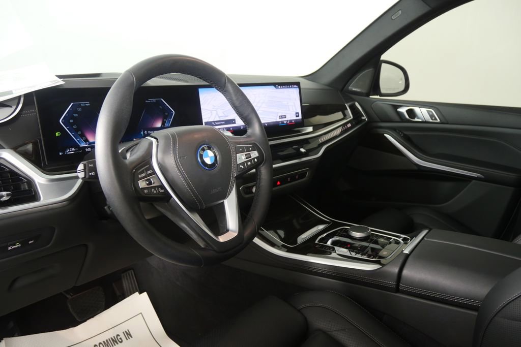 Certified 2024 BMW X5 xDrive50e w/ Premium Package AWD/4WD image 12