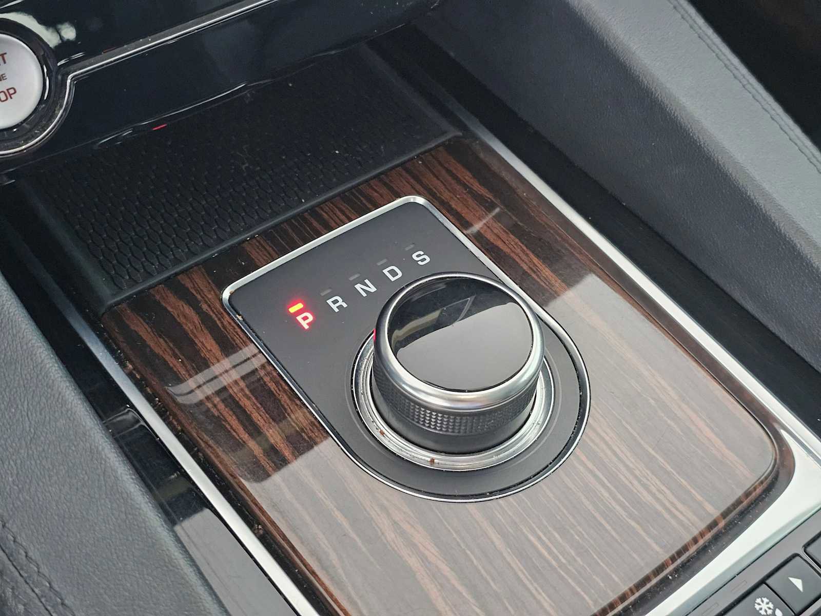 Used 2019 Jaguar F-PACE Prestige image 31