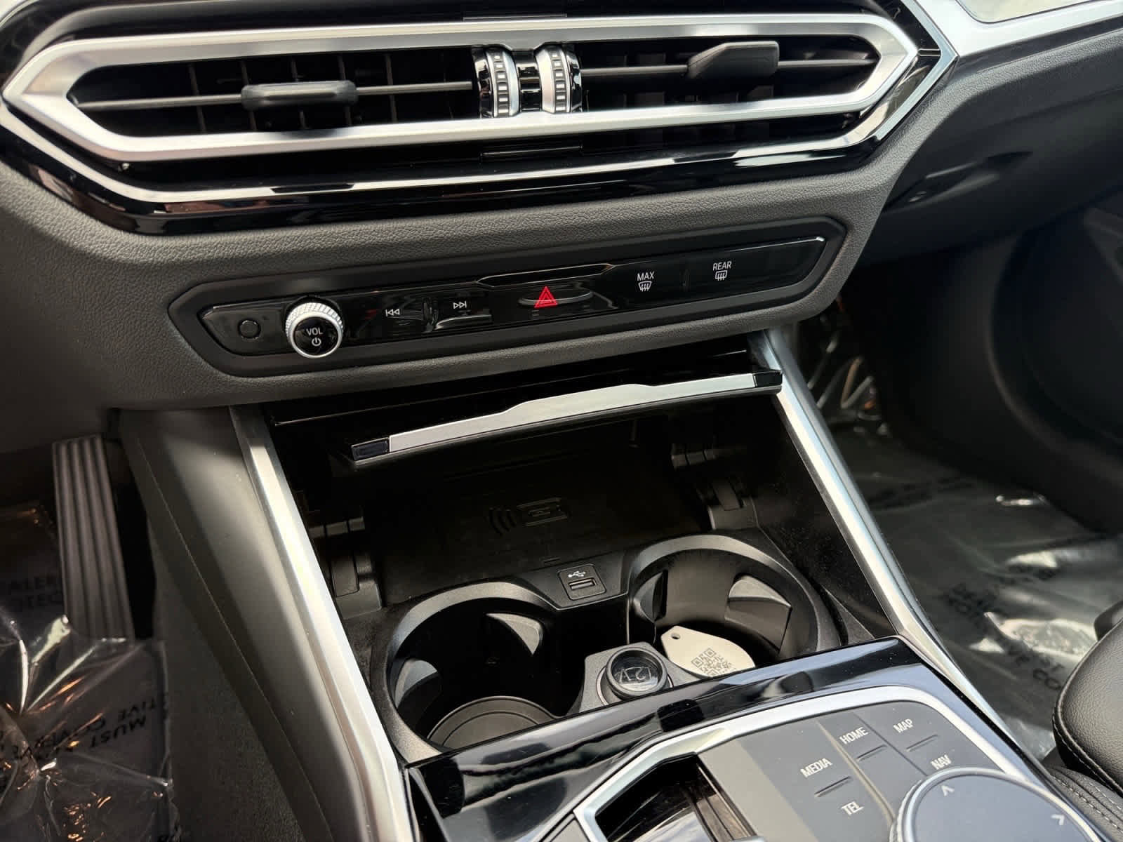 Used 2023 BMW 330i xDrive Sedan w/ Premium Package AWD/4WD image 21