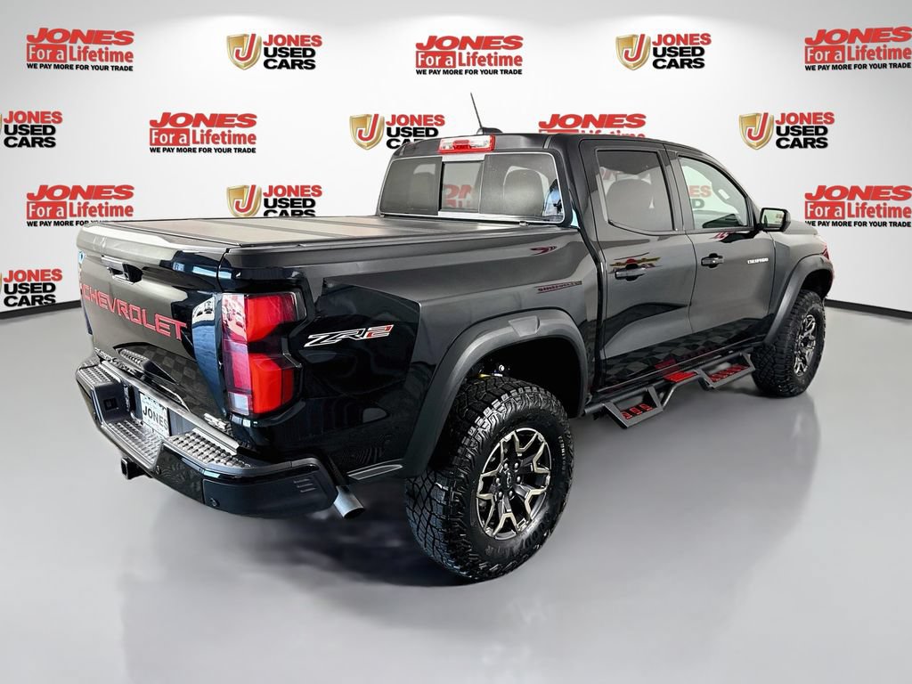 Used 2025 Chevrolet Colorado ZR2 w/ Technology Package AWD/4WD image 17