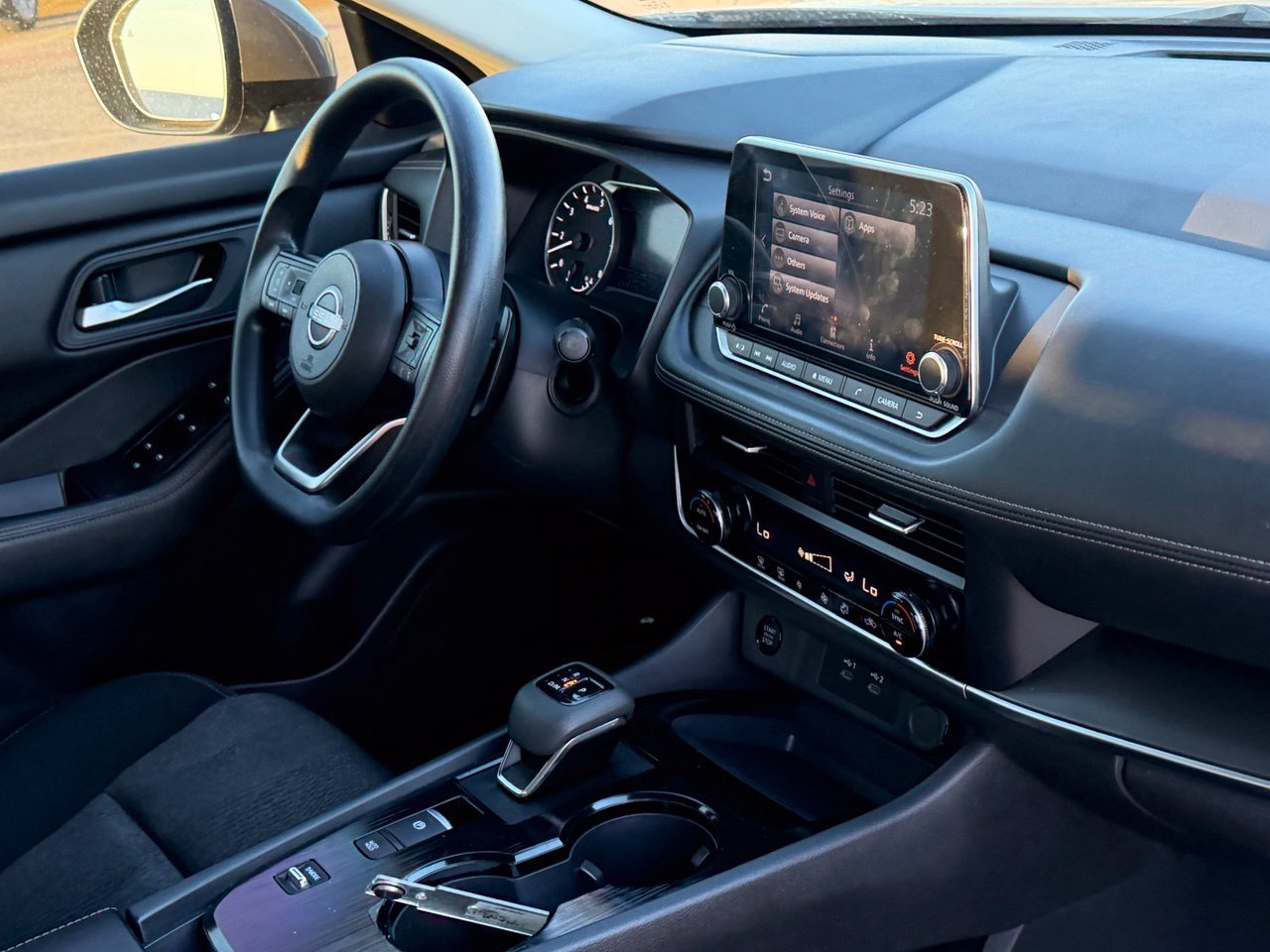 Certified 2024 Nissan Rogue SV FWD image 34