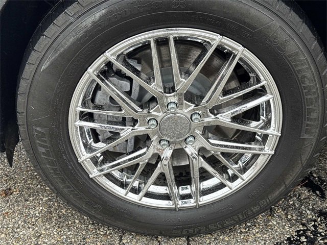 Used 2022 Lincoln Nautilus Reserve image 9