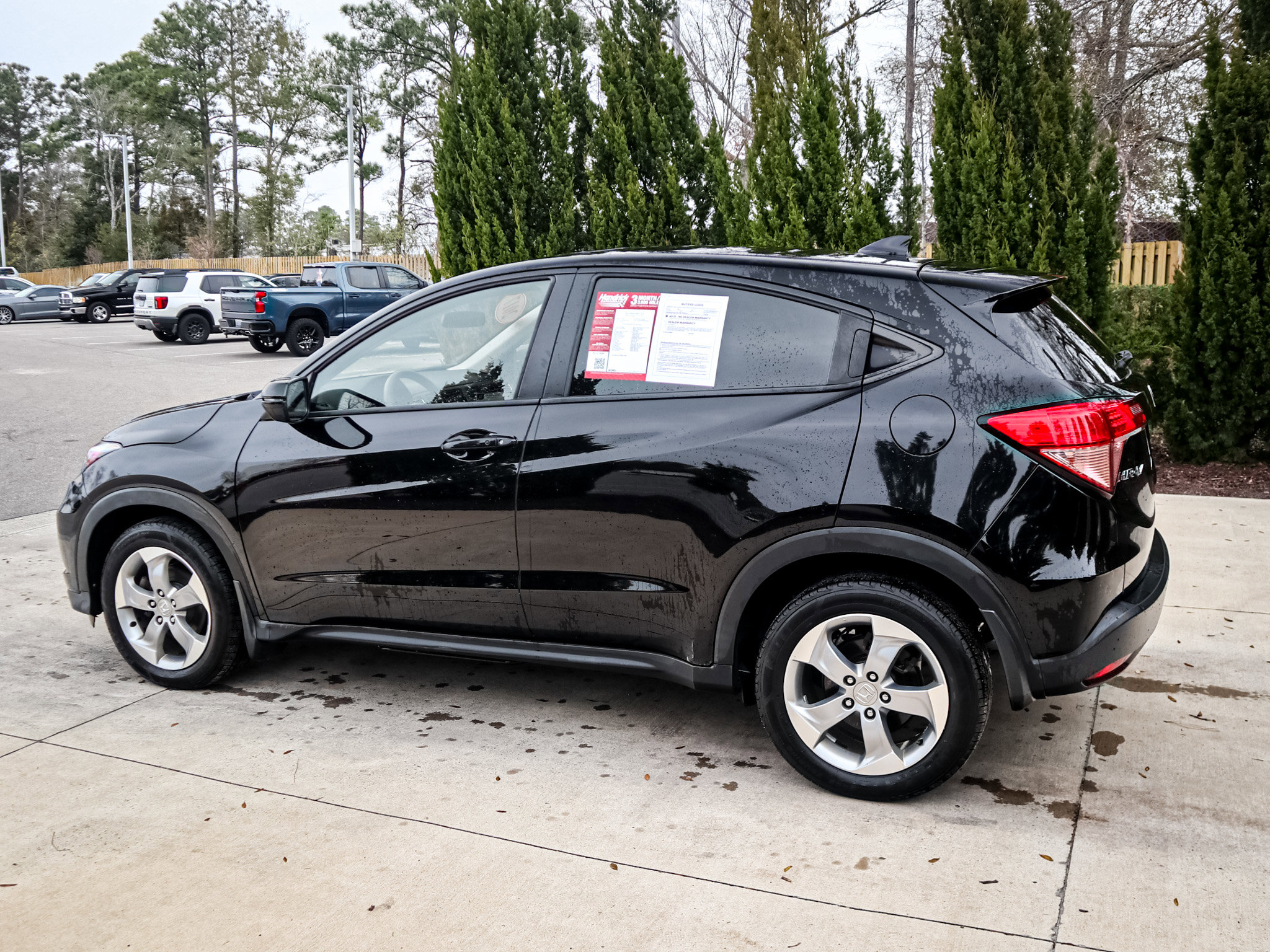 Used 2017 Honda HR-V EX image 7