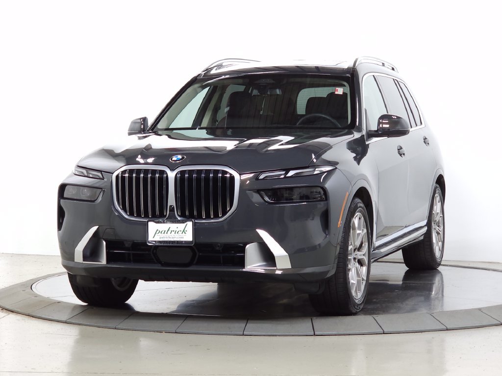 Used 2026 BMW X7 xDrive40i w/ Premium Package AWD/4WD image 3