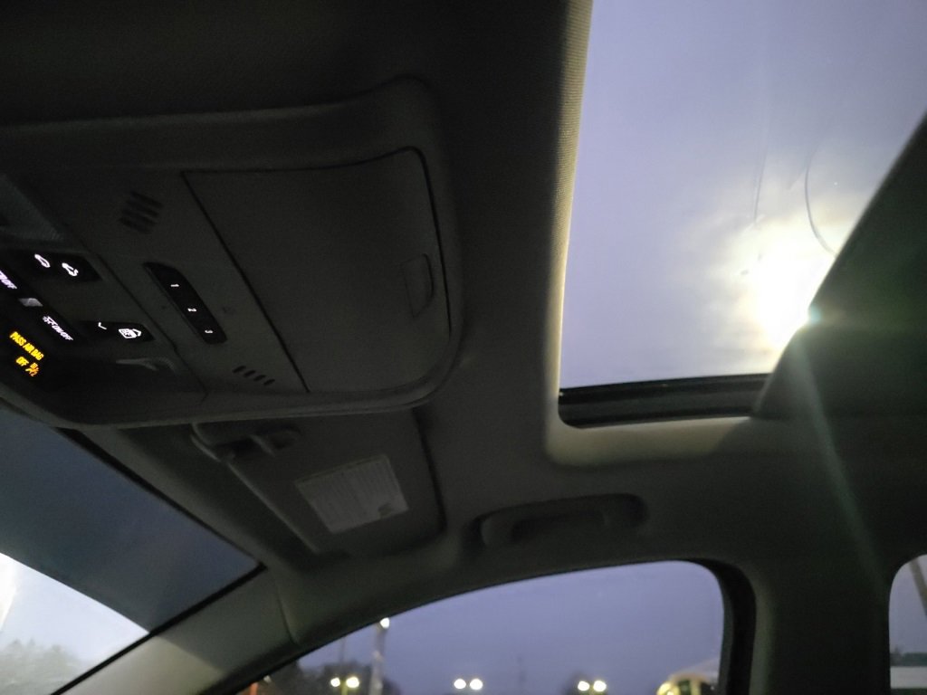 Used 2022 GMC Terrain Denali image 15