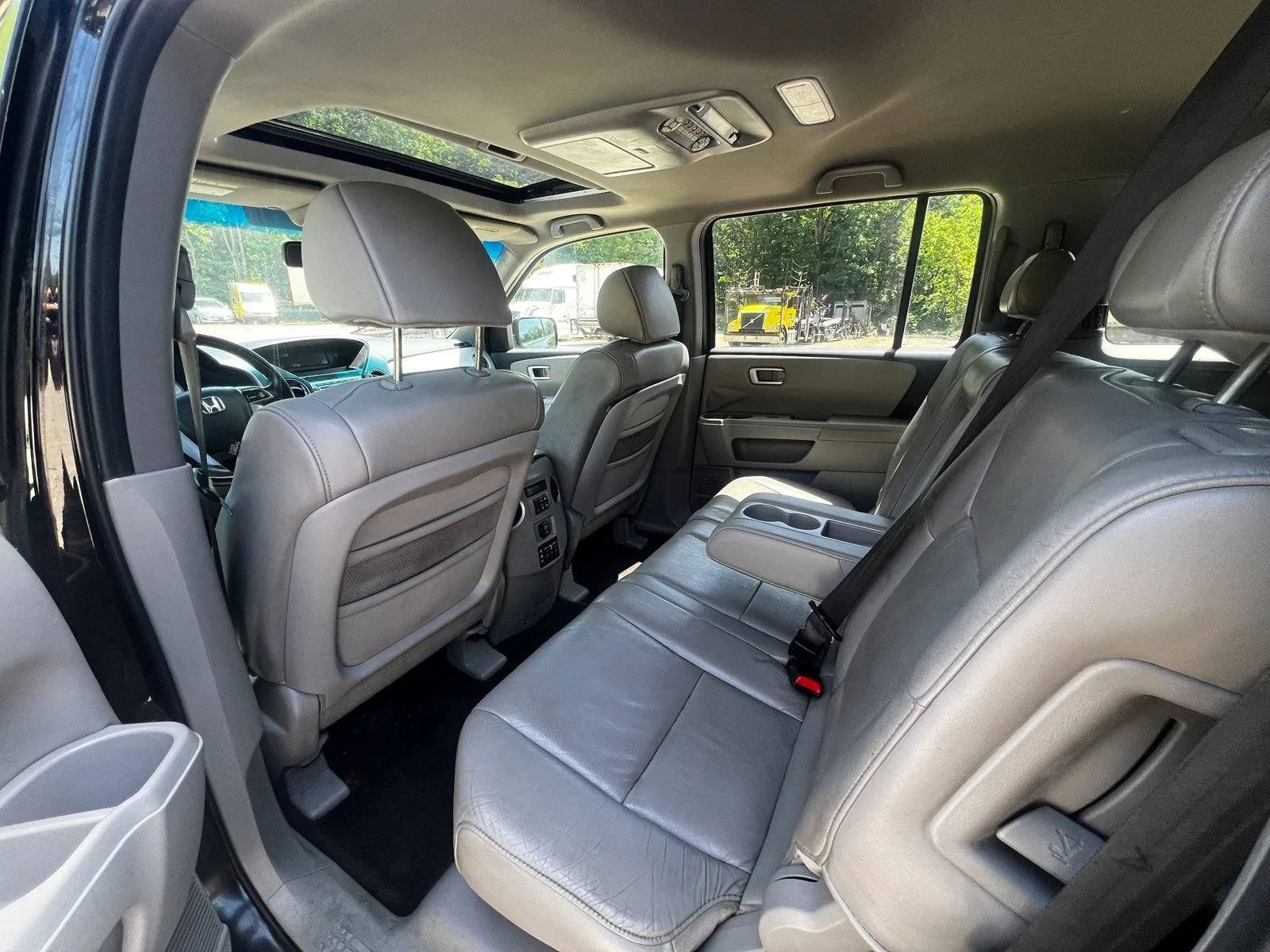 Used 2011 Honda Pilot EX-L image 10