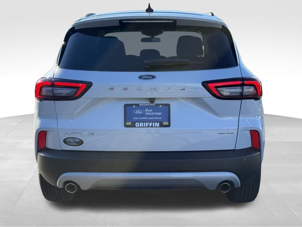 Certified 2025 Ford Escape Active w/ Cold Weather Package image 6