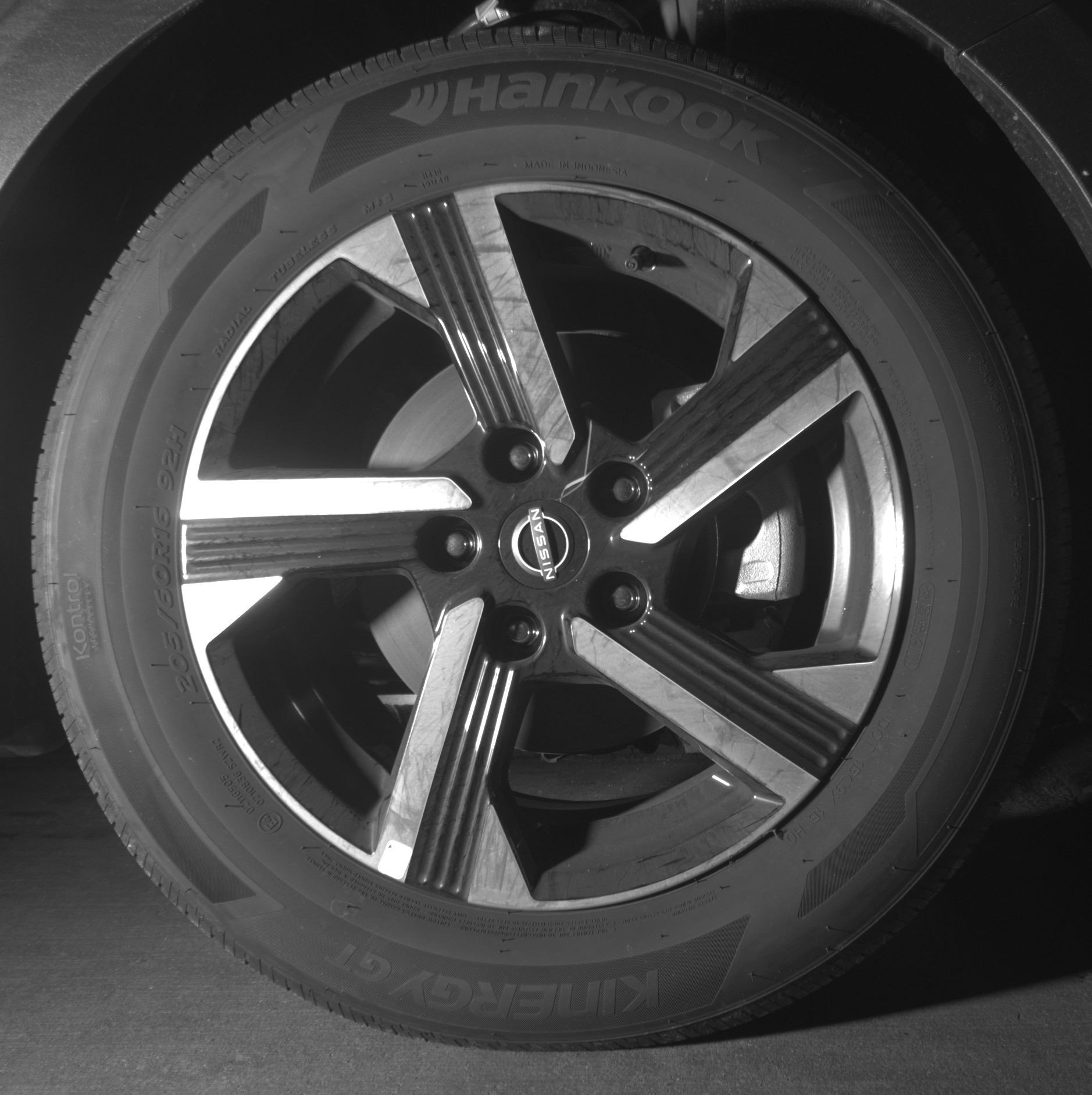 Used 2025 Nissan Sentra SV image 13