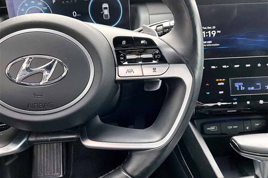 Used 2023 Hyundai Santa Cruz Limited image 14