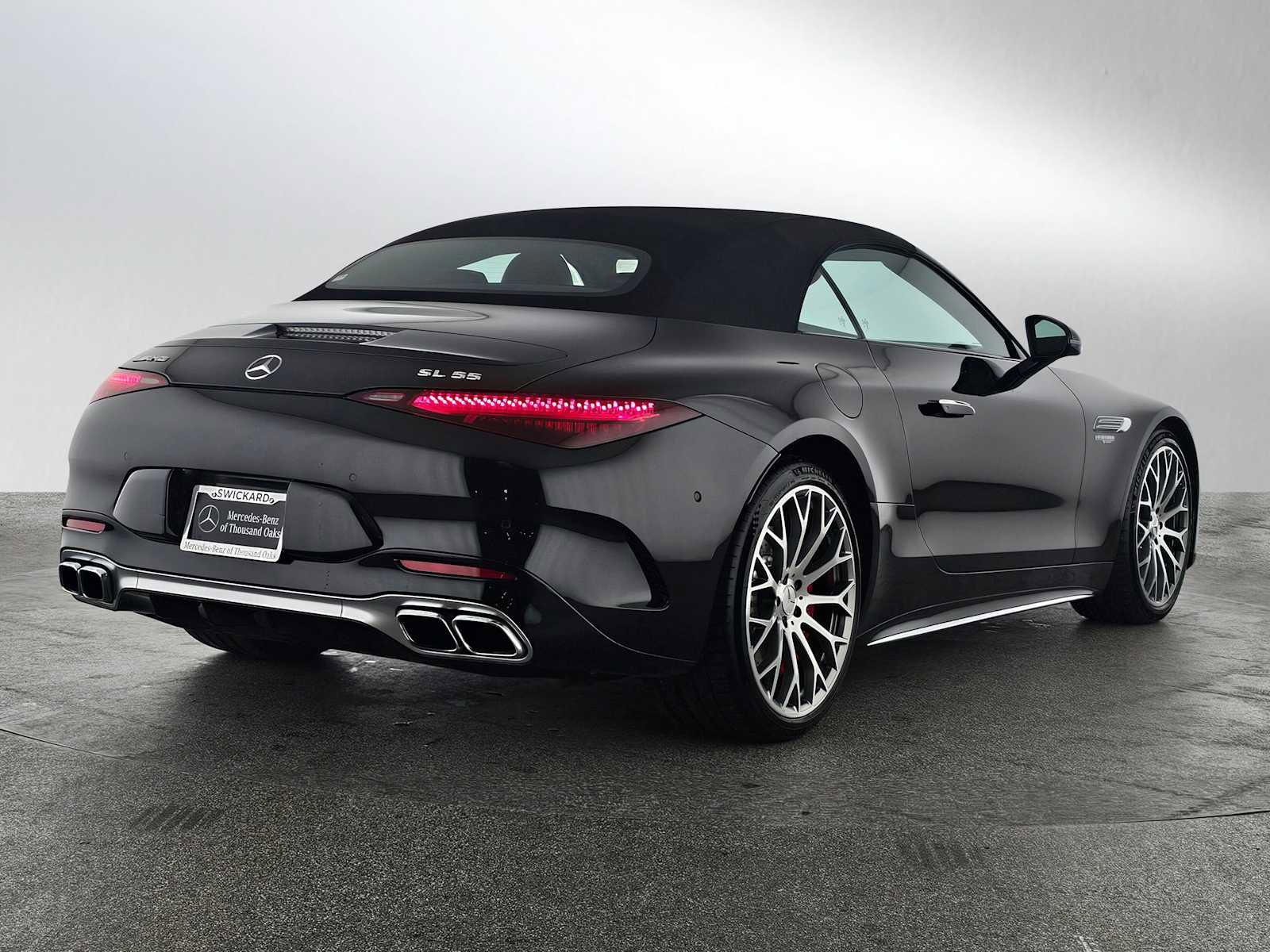 Used 2022 Mercedes-Benz SL 55 AMG 4MATIC image 4