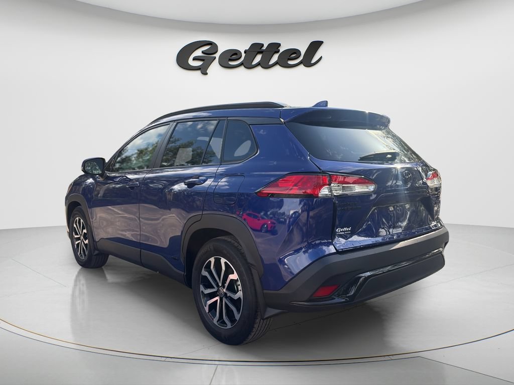 Used 2024 Toyota Corolla Cross AWD Hybrid image 7