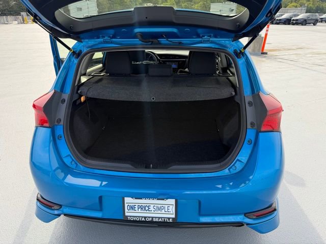 Used 2018 Toyota Corolla iM image 9