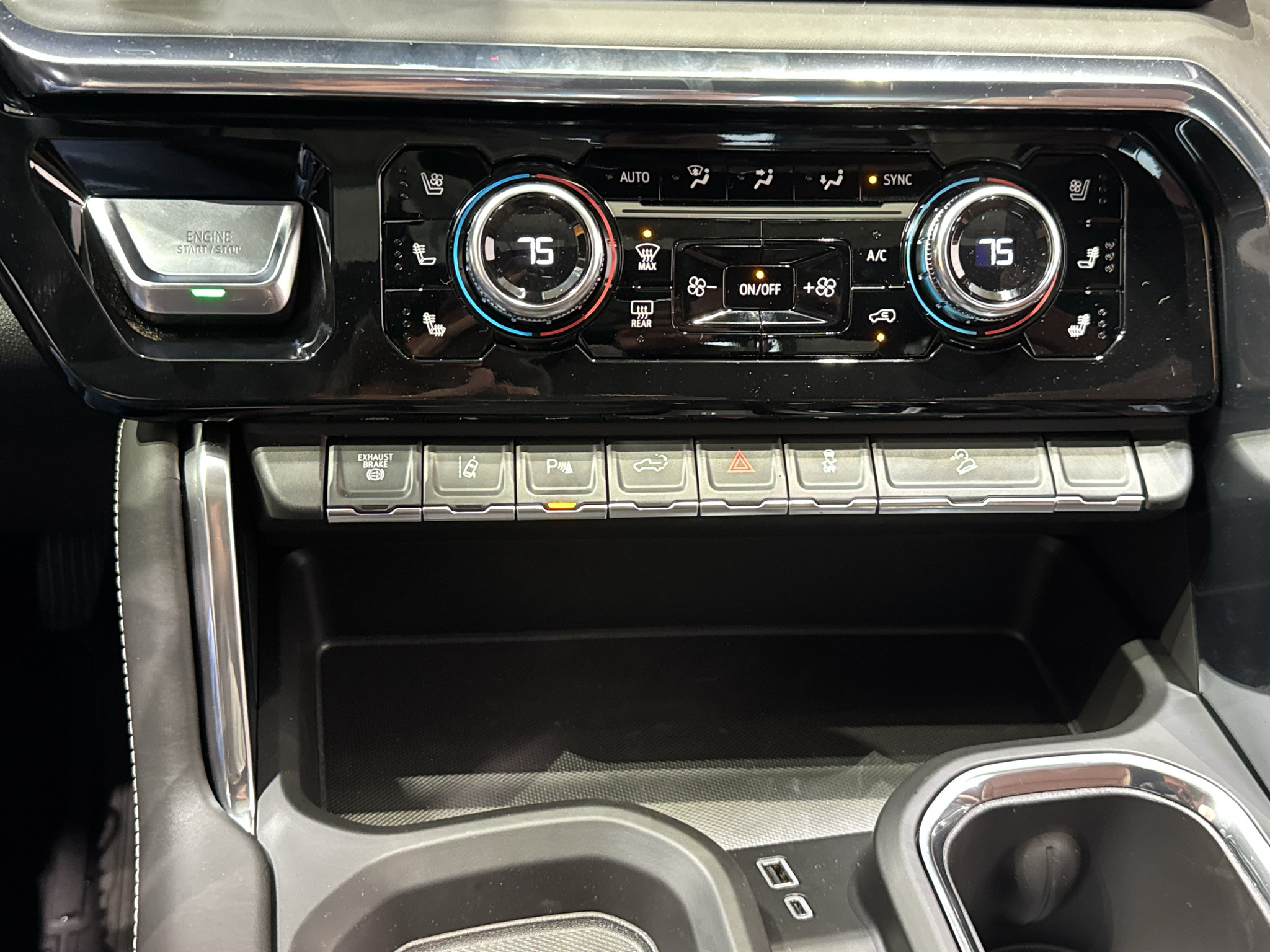 New 2026 GMC Sierra 2500 Denali Ultimate AWD/4WD image 38