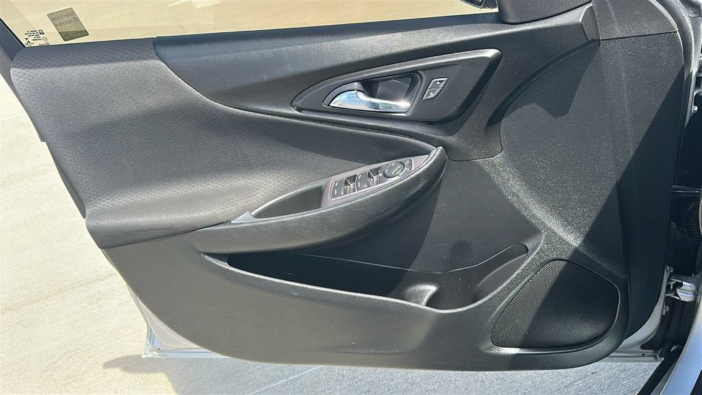 Used 2021 Chevrolet Malibu LT FWD image 20