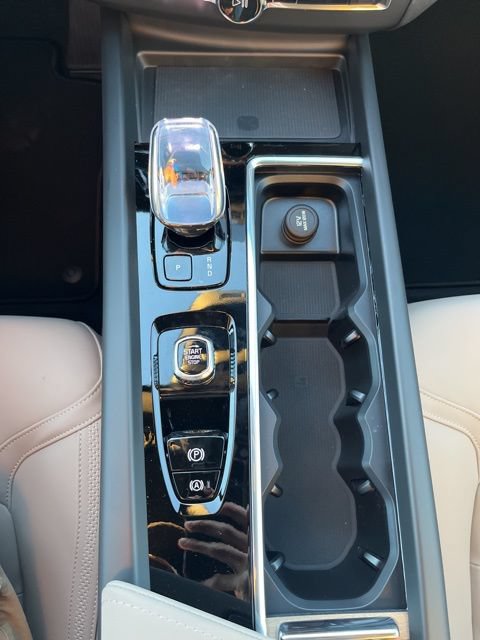 New 2026 Volvo XC60 B5 Core AWD/4WD image 13