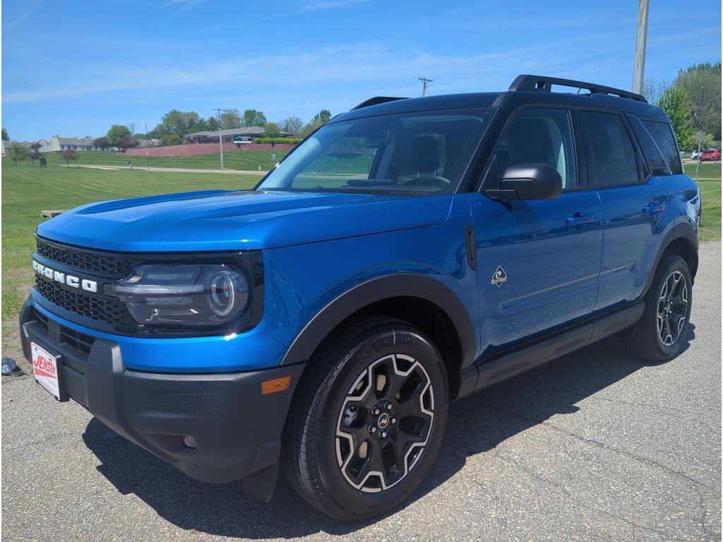 New 2025 Ford Bronco Sport Outer Banks image 3
