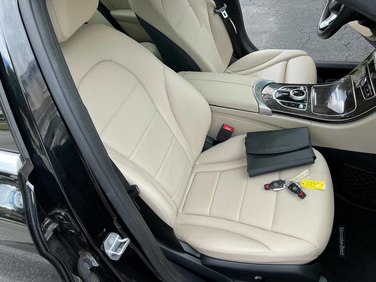 Used 2018 Mercedes-Benz C 300 Sedan image 19