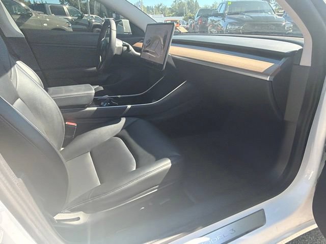 Used 2020 Tesla Model 3 Long Range AWD/4WD image 9