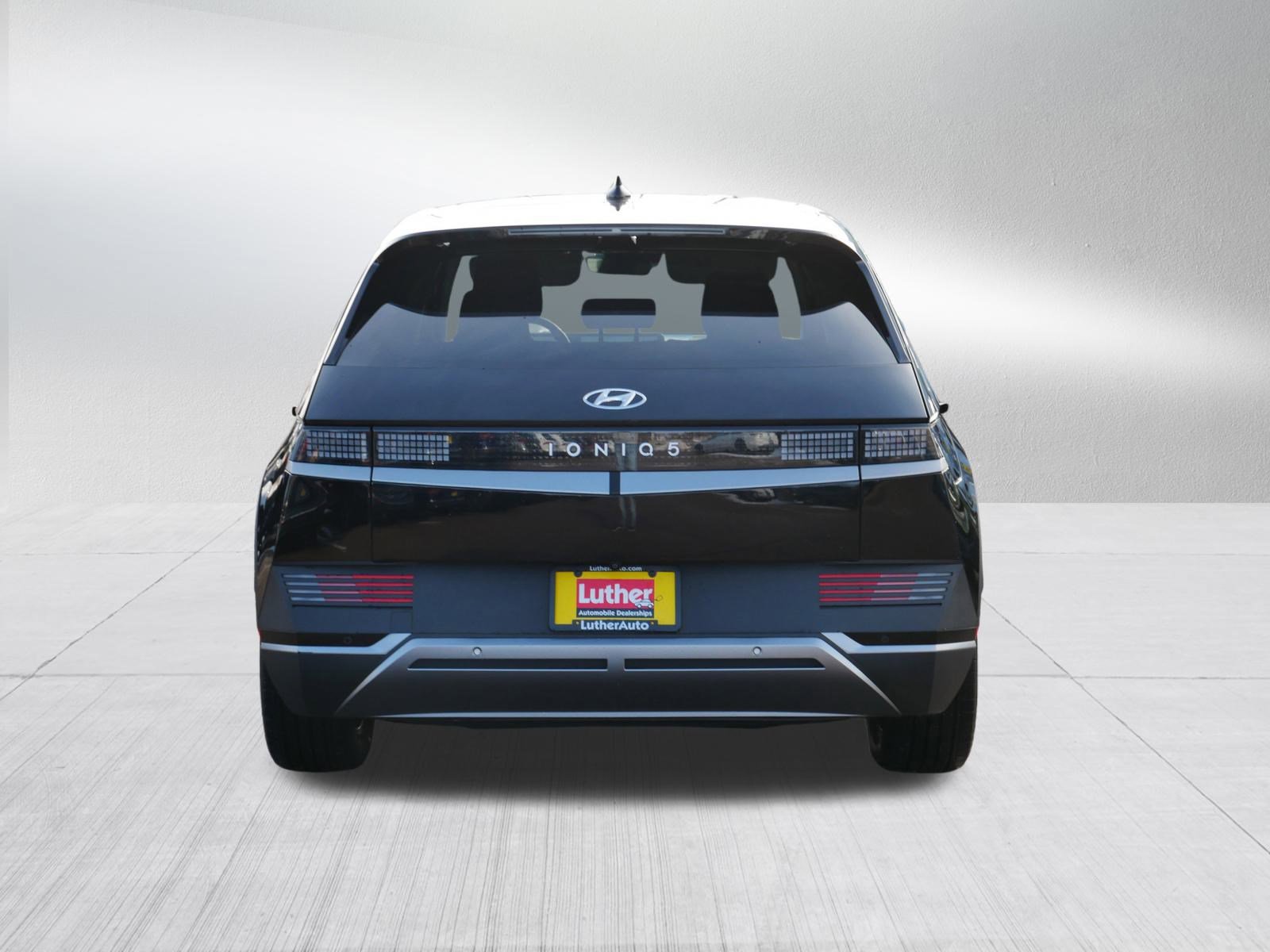 Used 2023 Hyundai Ioniq 5 SE image 6