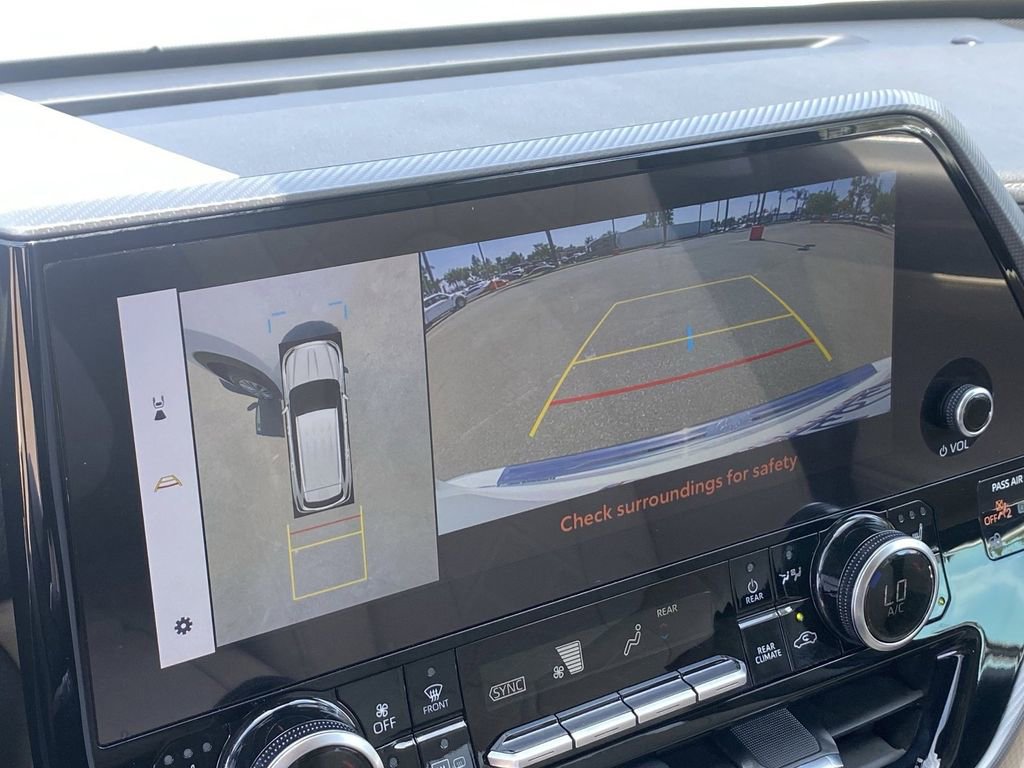 Used 2024 Toyota Highlander Platinum image 30