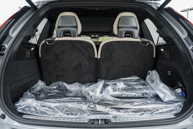 New 2026 Volvo XC90 B6 Plus w/ Protection Package Premier image 9