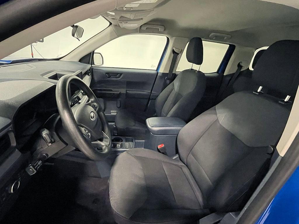 Used 2022 Ford Maverick XL image 3