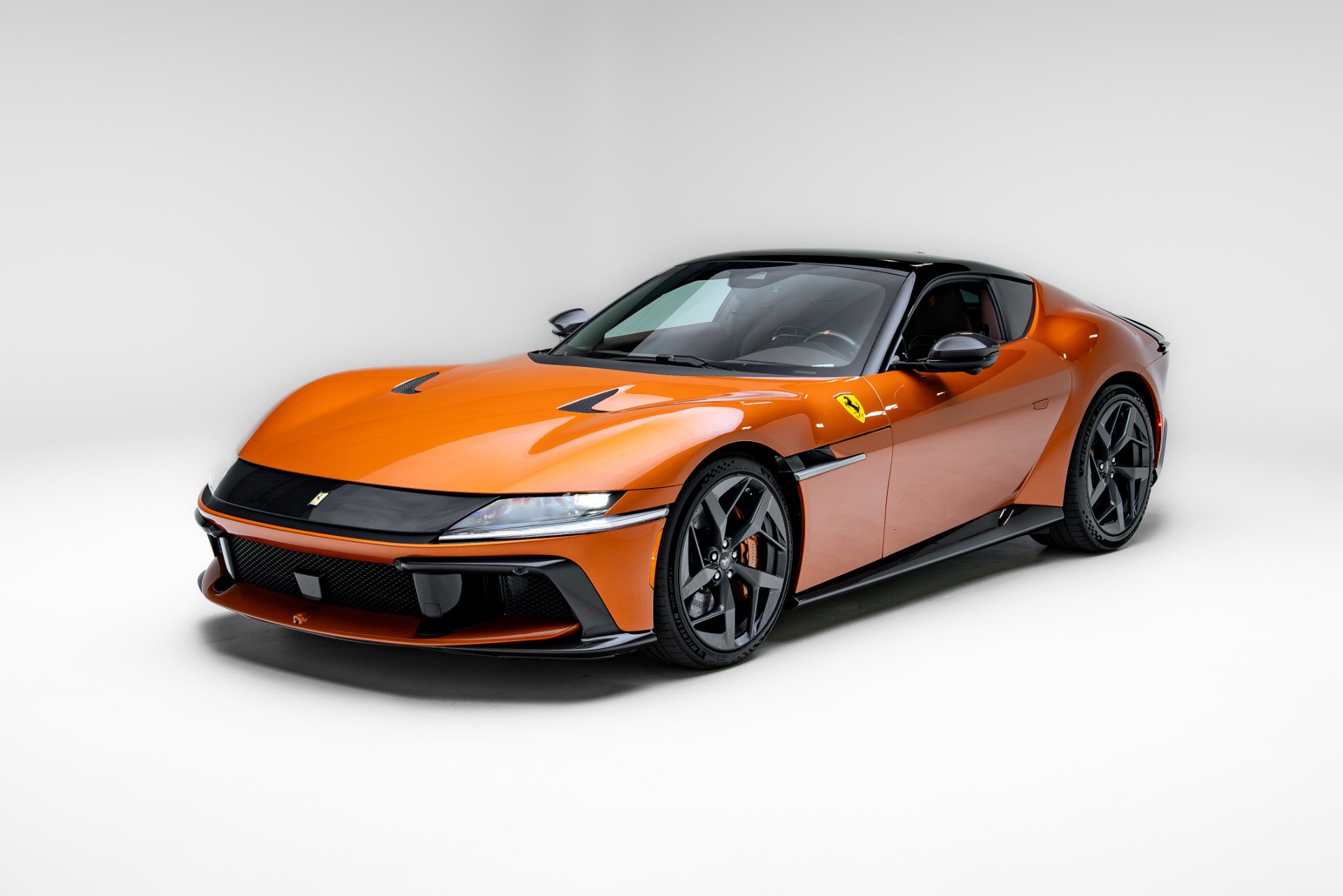 Used 2025 Ferrari 12Cilindri RWD image 3