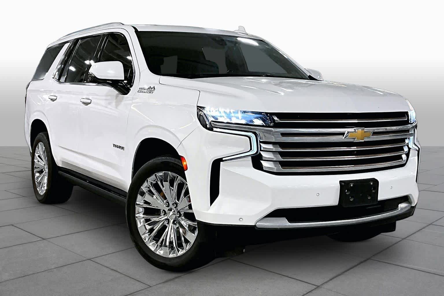Used 2021 Chevrolet Tahoe High Country w/ Premium Package image 3