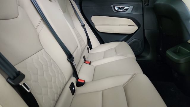 New 2026 Volvo XC60 B5 Plus w/ Protection Package AWD/4WD image 30