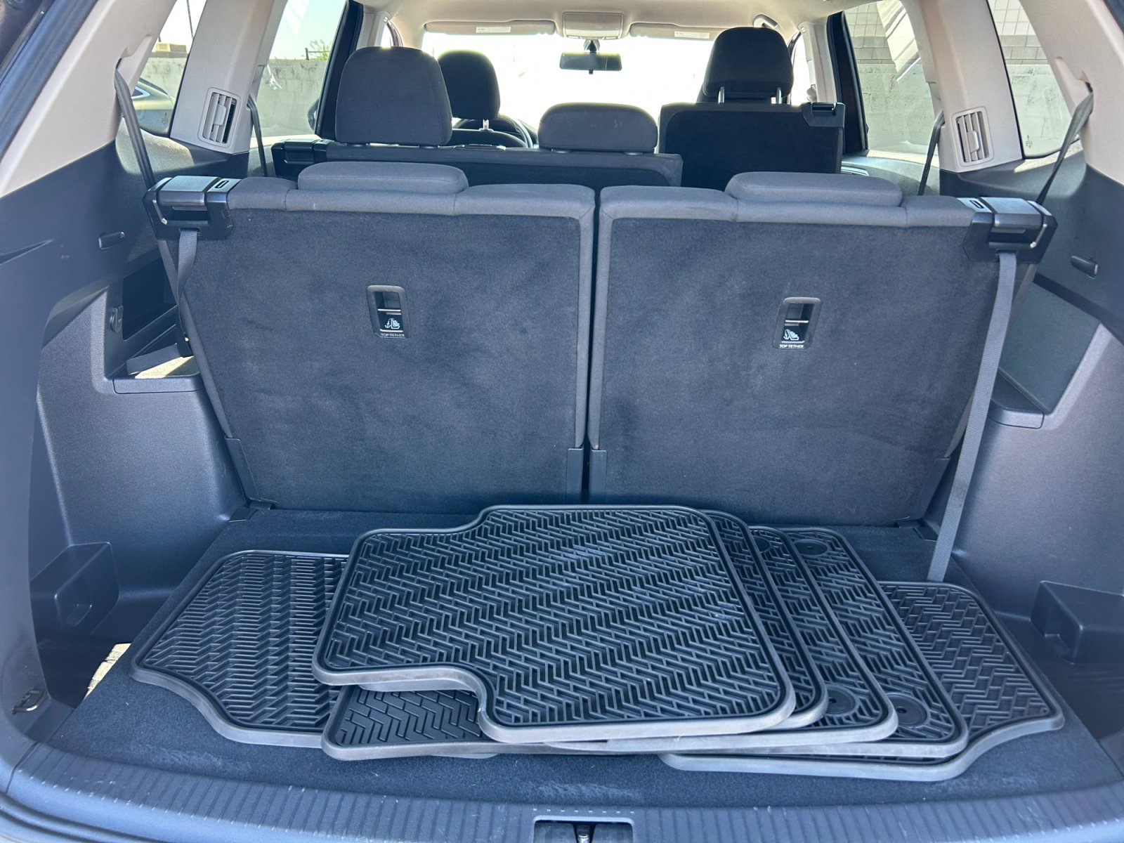 Used 2019 Volkswagen Atlas S image 32