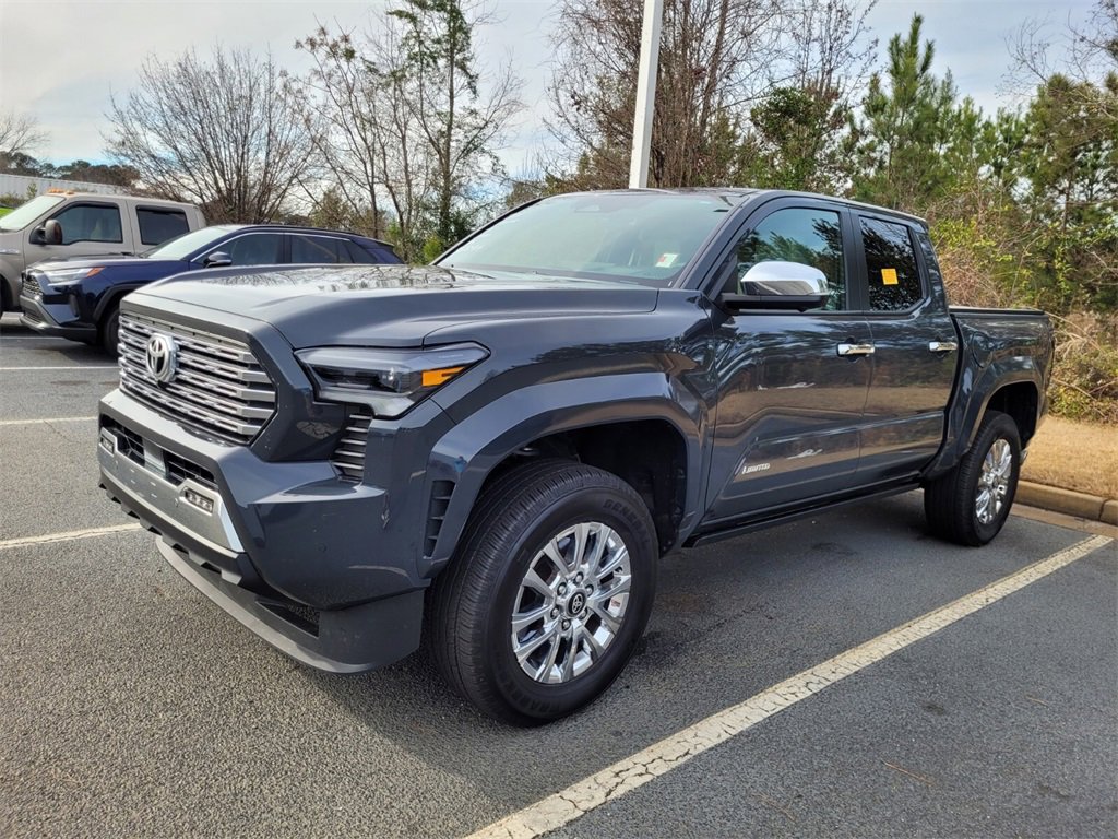 Used 2024 Toyota Tacoma Limited image 3