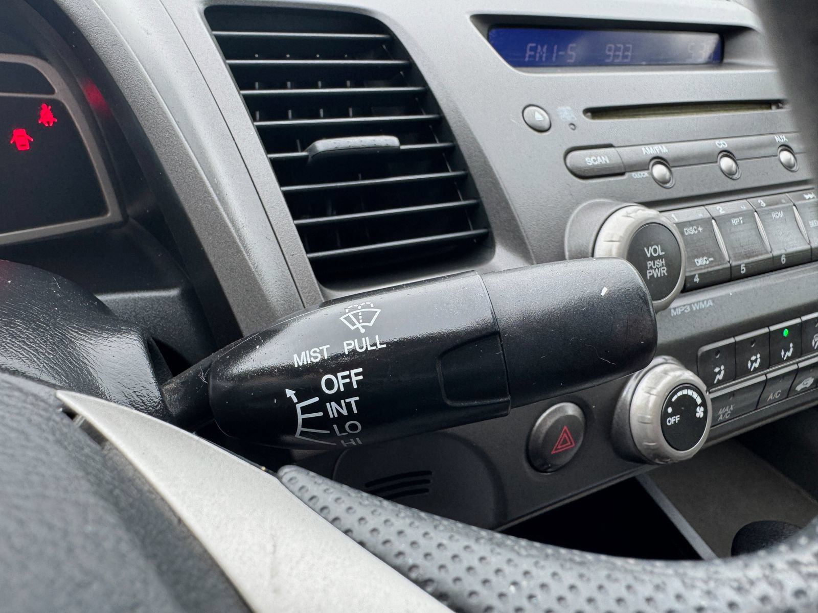 Used 2010 Honda Civic LX image 25