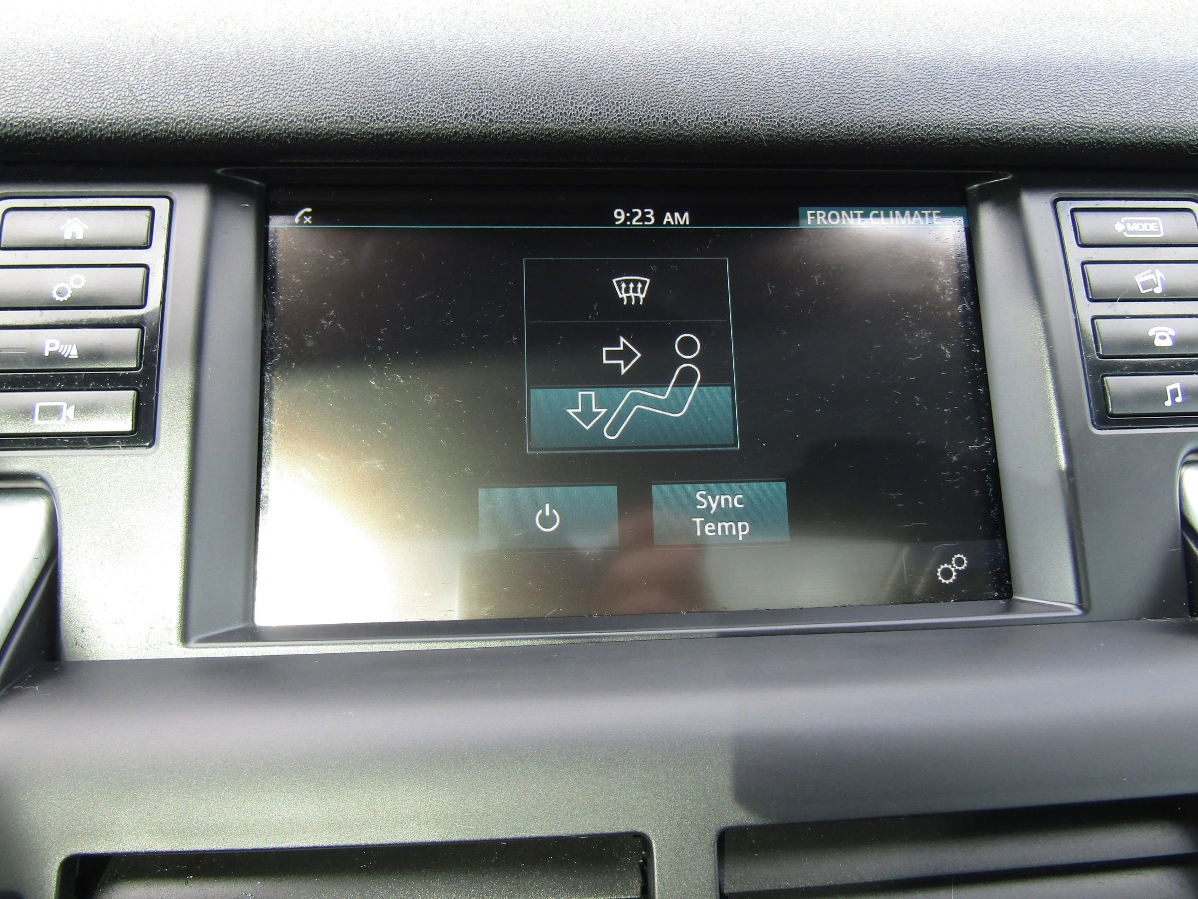 Used 2019 Land Rover Discovery Sport HSE image 40