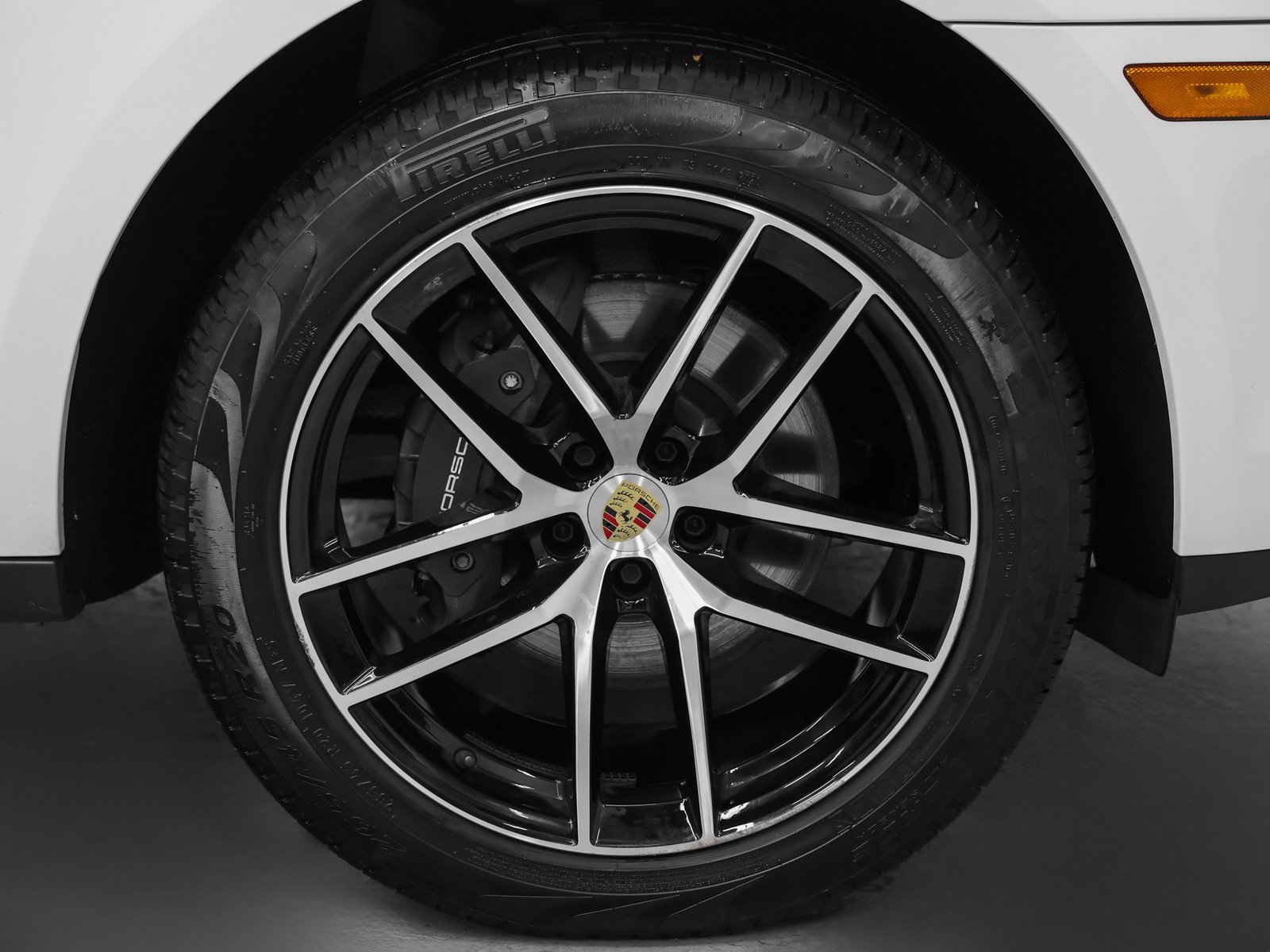 Used 2024 Porsche Macan image 15