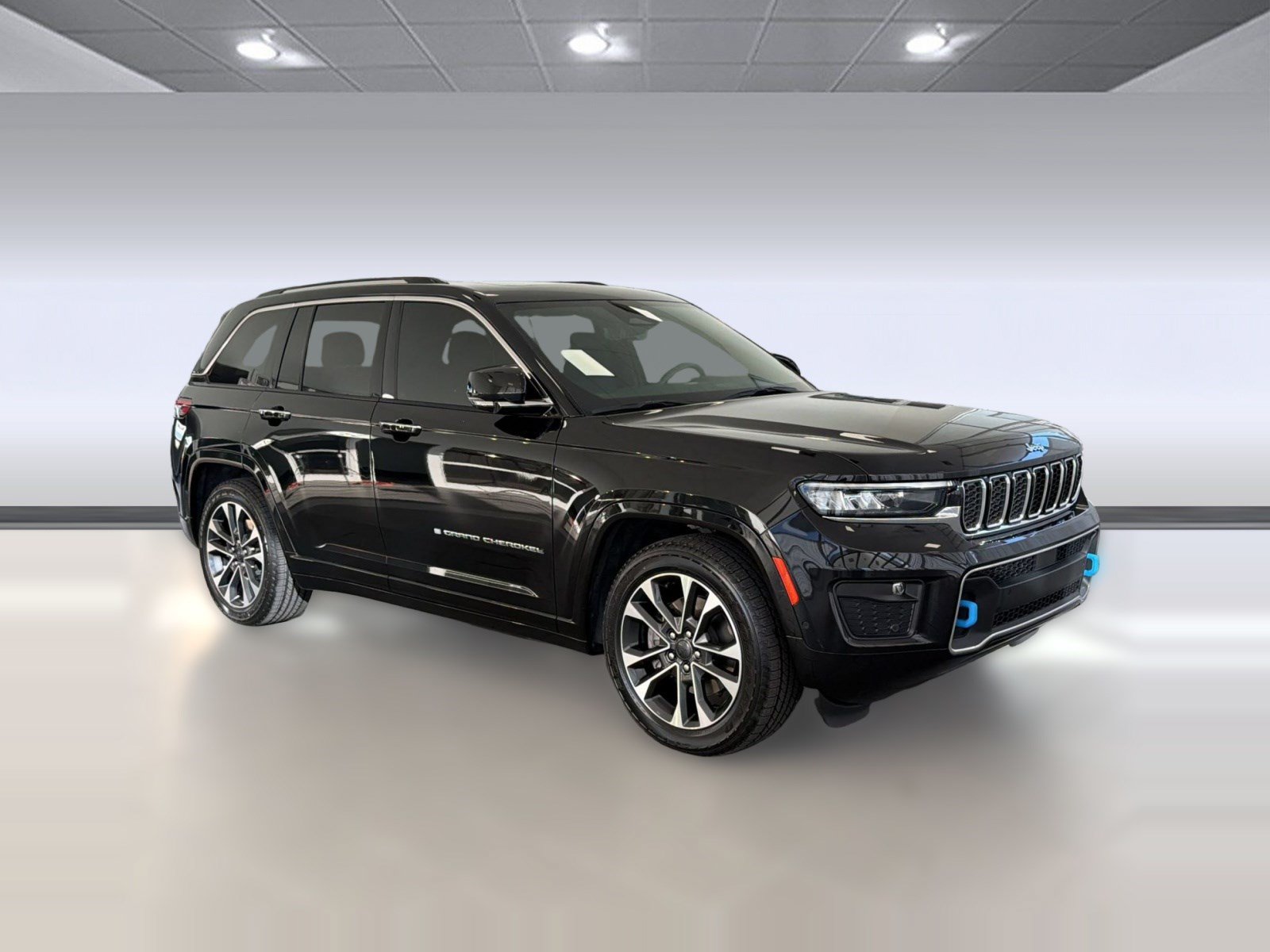 Used 2023 Jeep Grand Cherokee Overland w/ Luxury Tech Group IV AWD/4WD image 7