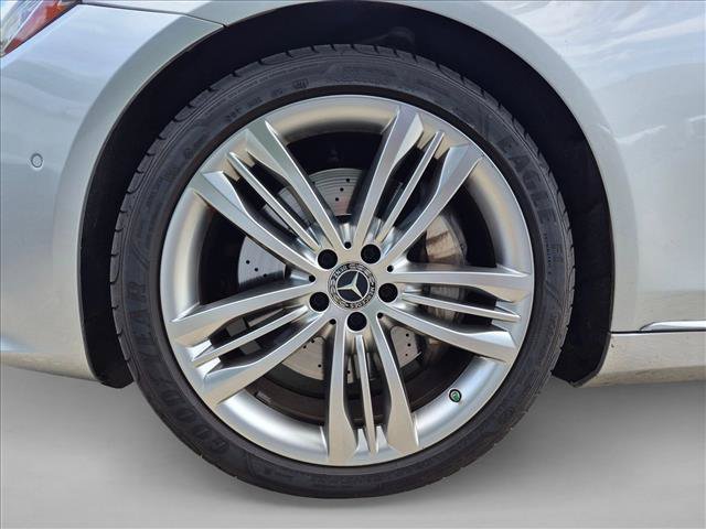 Used 2019 Mercedes-Benz S 560 Sedan image 9