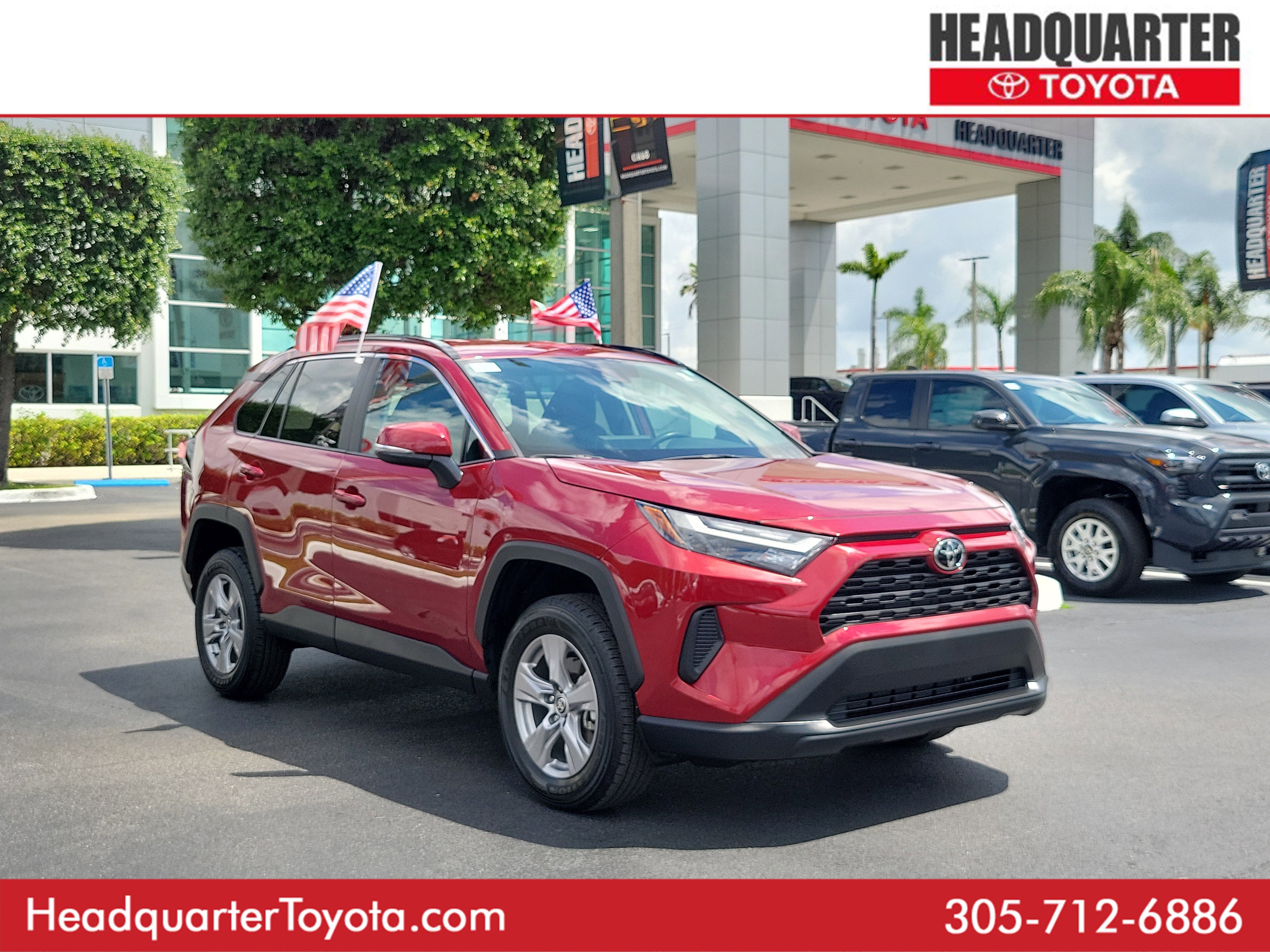 Used 2025 Toyota RAV4 XLE image 1