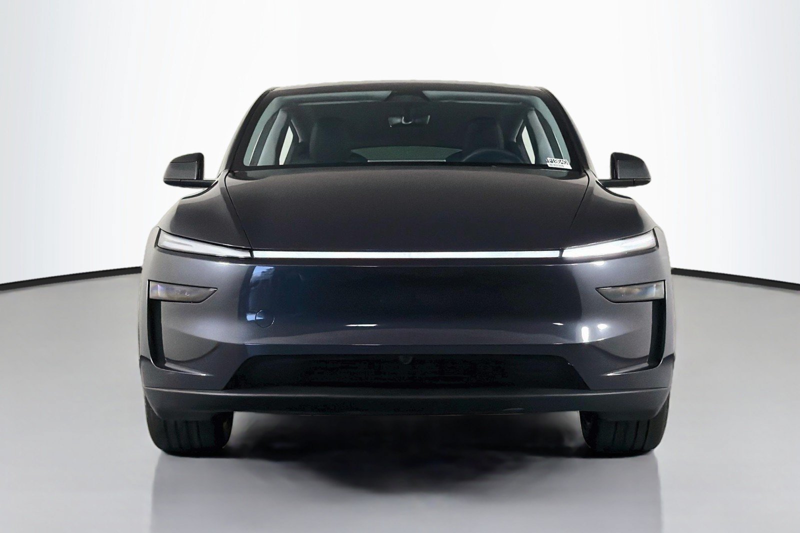 Used 2026 Tesla Model Y 2WD image 2