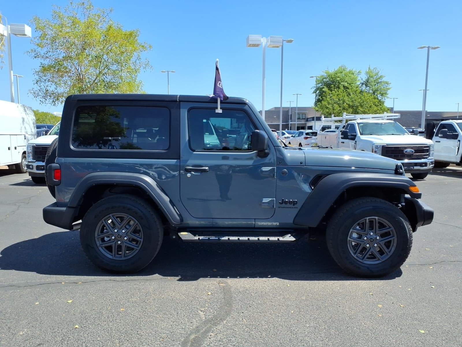 Used 2024 Jeep Wrangler Sport AWD/4WD image 3