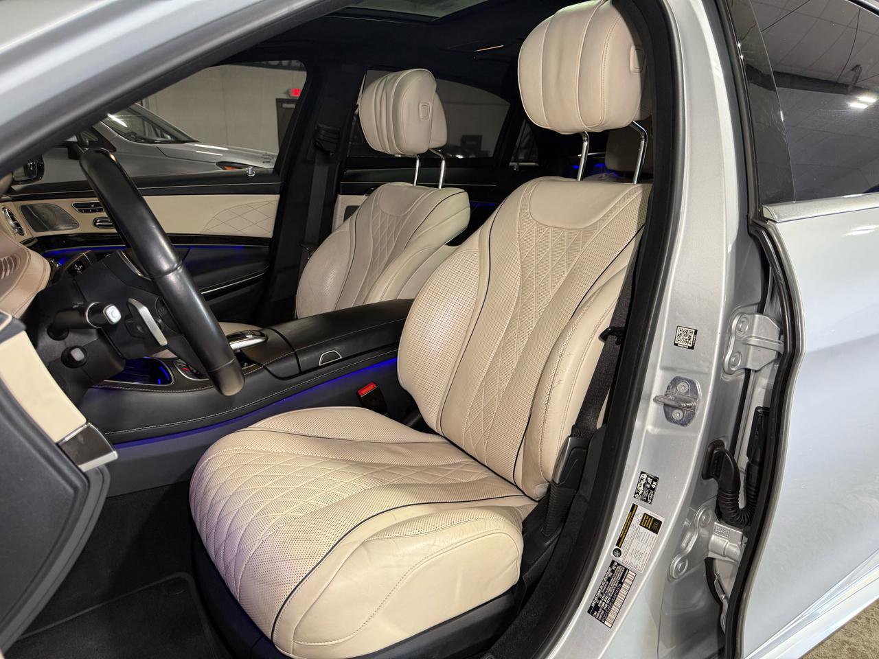 Used 2019 Mercedes-Benz S 560 Sedan image 11