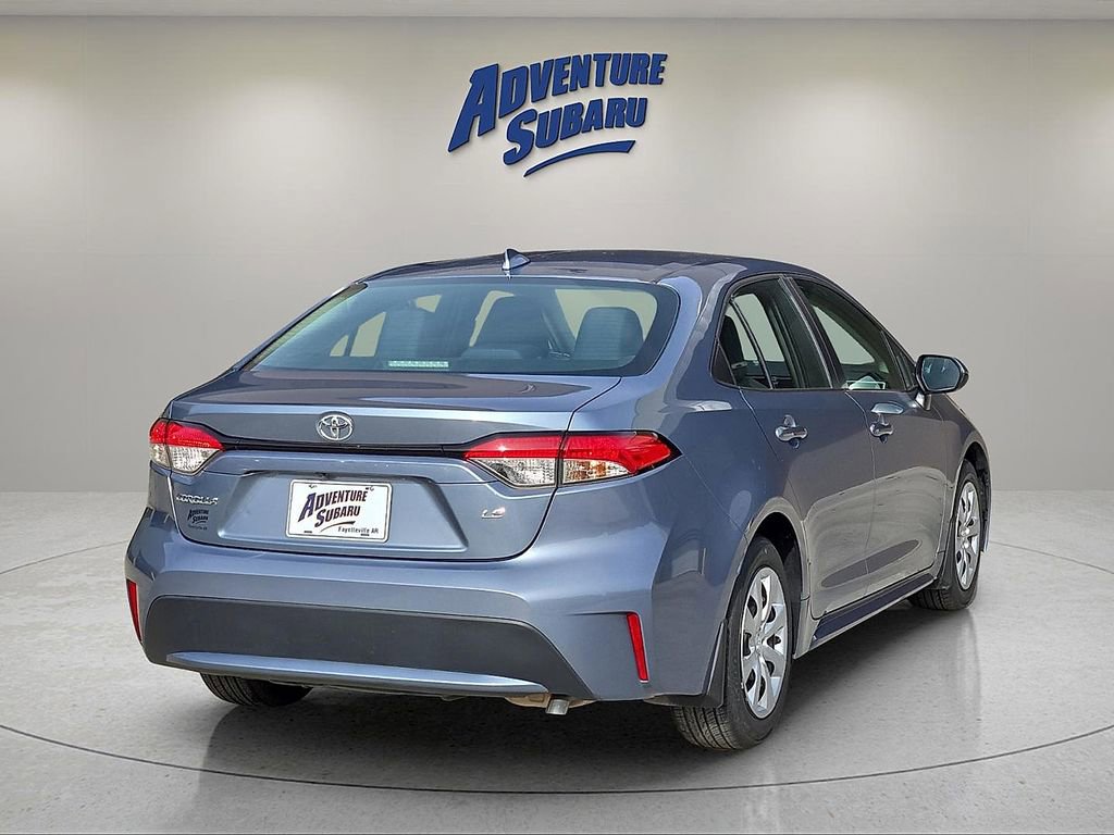 Used 2022 Toyota Corolla LE image 6