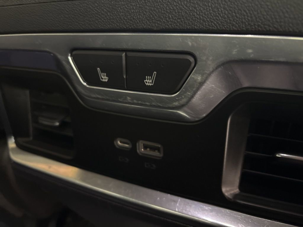Used 2022 Chevrolet Silverado 1500 LTZ image 27