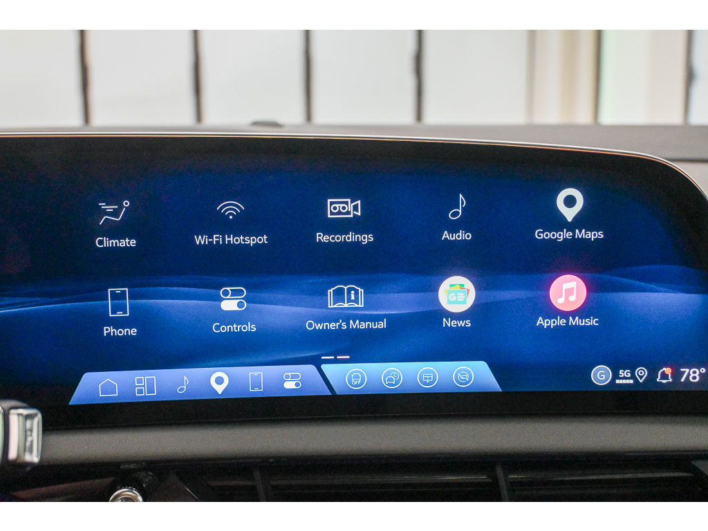 New 2027 Cadillac Optiq Sport AWD/4WD image 32