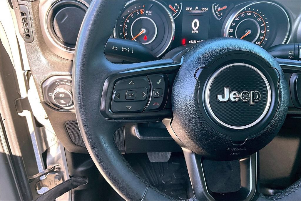 Used 2023 Jeep Gladiator Sport AWD/4WD image 19