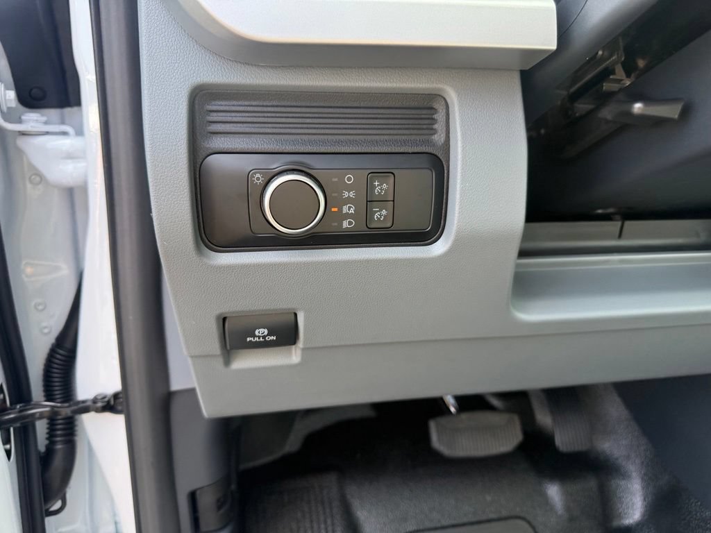 New 2026 Ford F550 2WD Regular Cab Super Duty image 18