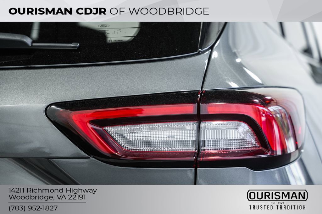 Used 2025 Ford Escape Active AWD/4WD image 7